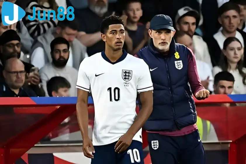 HLV Thomas Tuchel được cho sẽ triệu tập Jude Bellingham trở lại ĐT Anh HLV Thomas Tuchel được cho sẽ triệu tập Jude Bellingham trở lại ĐT Anh
