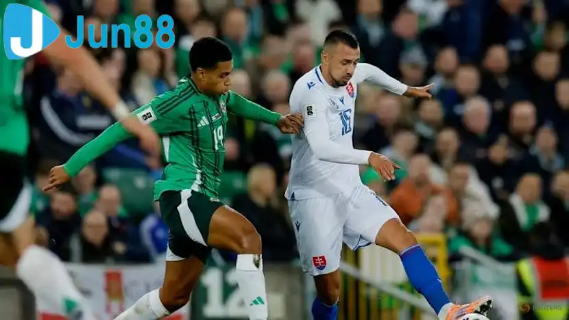 Với điểm tựa sân nhà, Slovakia được dự đoán sẽ giành 3 điểm để tiếp tục cạnh tranh ngôi đầu với Đức. Với điểm tựa sân nhà, Slovakia được dự đoán sẽ giành 3 điểm để tiếp tục cạnh tranh ngôi đầu với Đức.