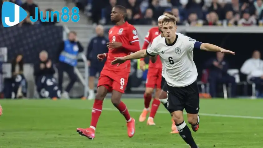 Với đẳng cấp chênh lệch, tuyển Đức được dự đoán sẽ giành 3 điểm để củng cố ngôi đầu. Với đẳng cấp chênh lệch, tuyển Đức được dự đoán sẽ giành 3 điểm để củng cố ngôi đầu.