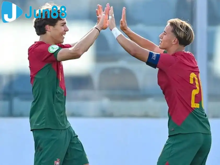 U17 Bồ Đào Nha và U17 Liechtenstein gặp nhau ở lượt trận ra quân (Ảnh: ESPN) U17 Bồ Đào Nha và U17 Liechtenstein gặp nhau ở lượt trận ra quân (Ảnh: ESPN)