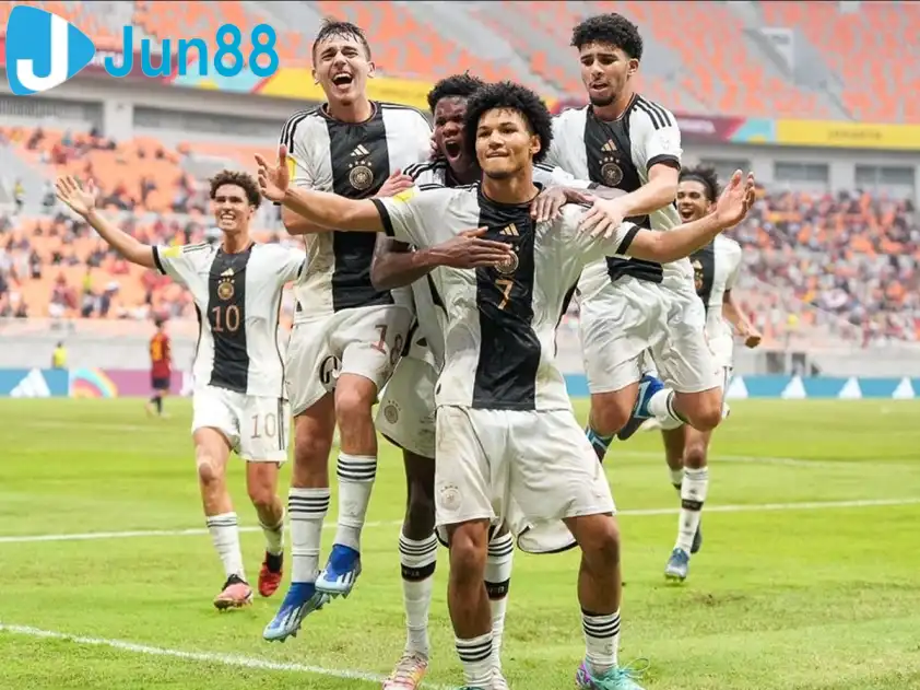 U17 El Salvador và U17 Đức đều có cơ hội đi tiếp nếu giành chiến thắng ở trận đấu sắp tới (Ảnh: ESPN) U17 El Salvador và U17 Đức đều có cơ hội đi tiếp nếu giành chiến thắng ở trận đấu sắp tới (Ảnh: ESPN)